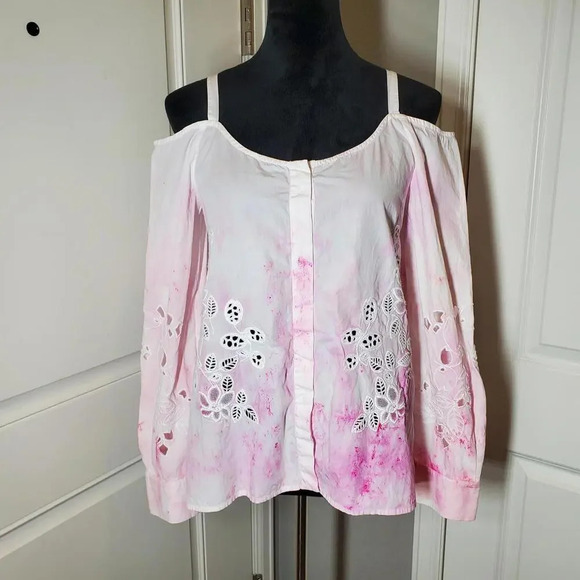SUNO Pink and White Tie-Dye Watercolor Lace Embroidery Cold Shoulder Top NWOT - Picture 1 of 12